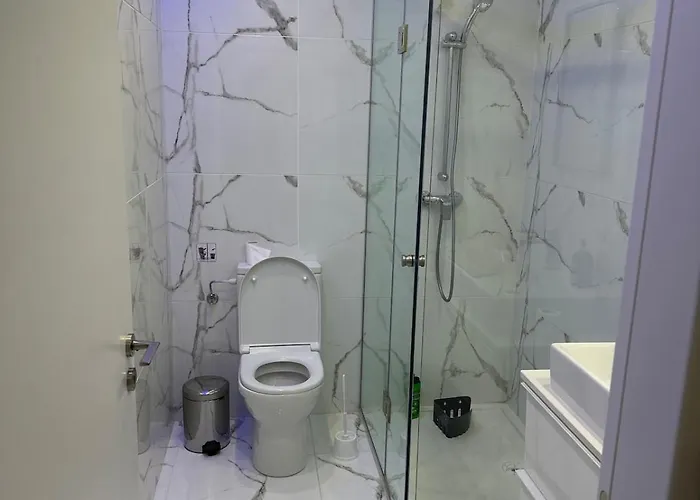 Case de vacanță Modern House In *